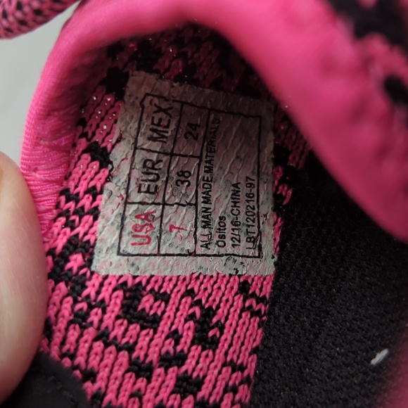 Light Up LED Running Walking Athletic Sneakers 7 Black Pink - Picture 5 of 14